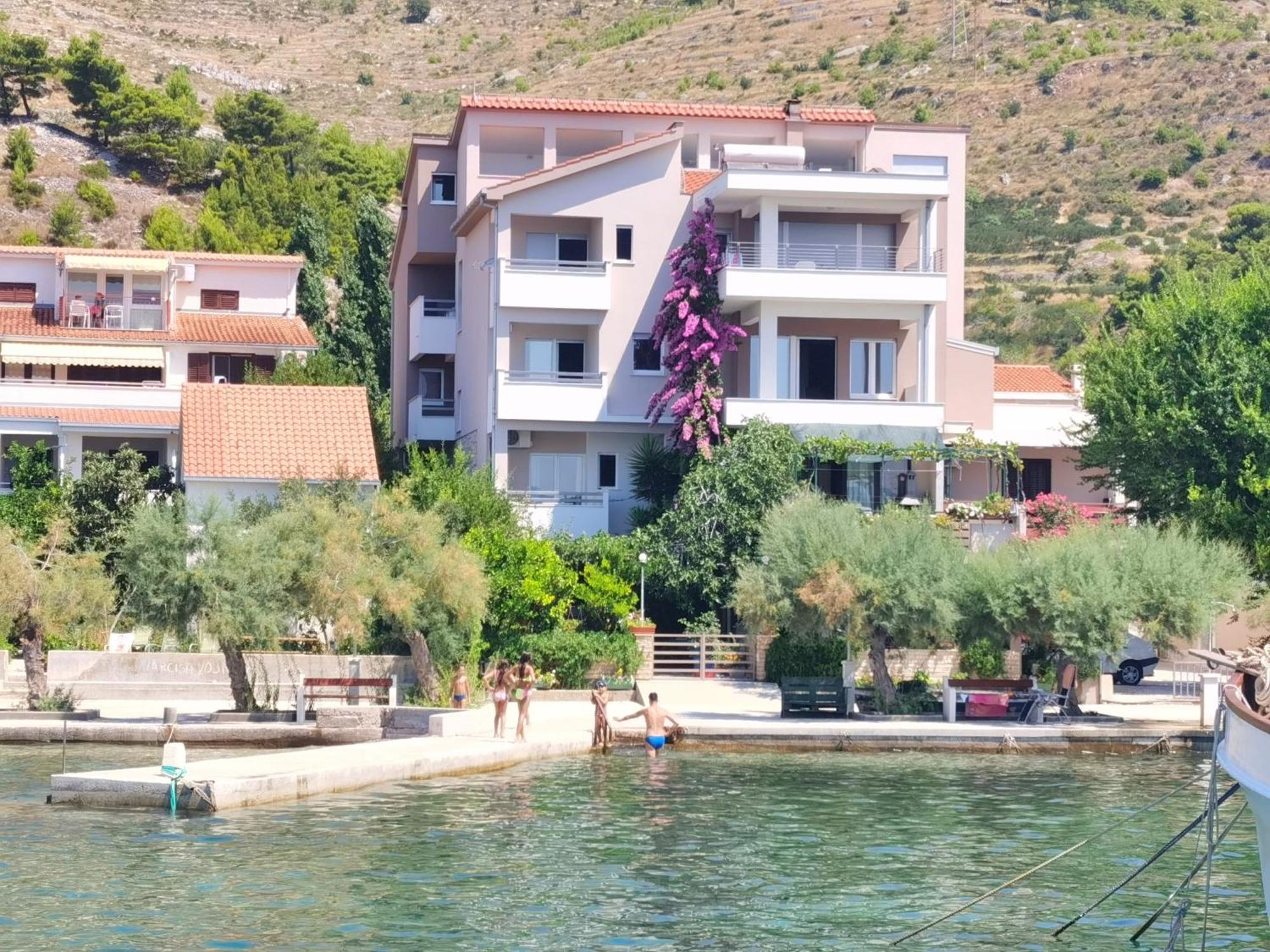 Beach House - Apartments Ana Duće Zewnętrze zdjęcie